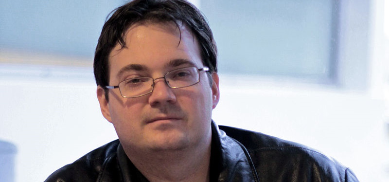Les fans de Brandon Sanderson vont devoir être patients